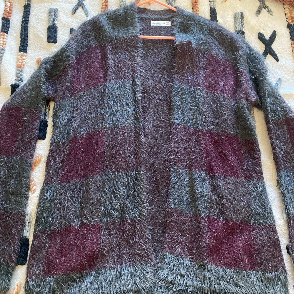 Abercrombie & Fitch Cozy‎ Eyelash Cardigan